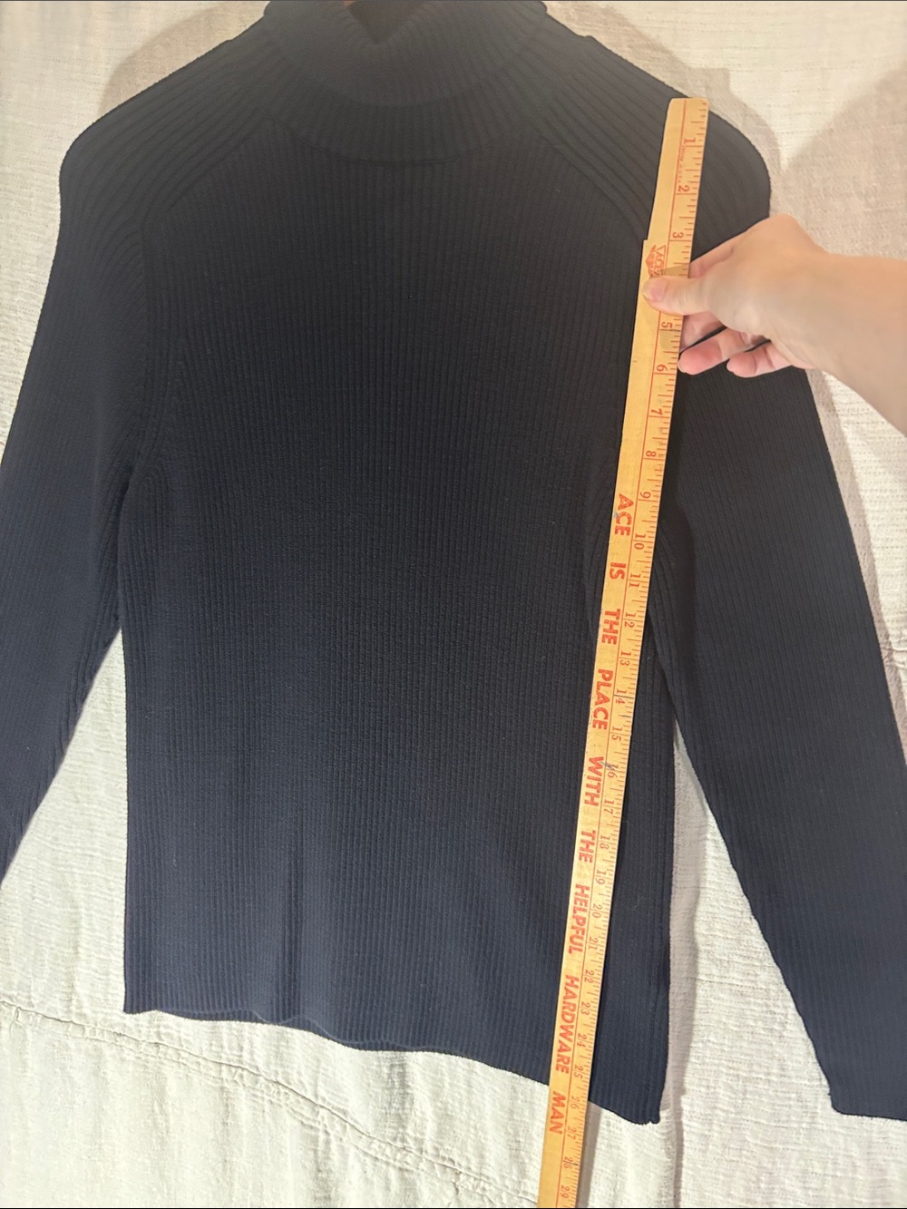 H&M Men's Muscle Fit Ribbed Turtleneck Sweater Black Size Large EUC - Picture 2 of 8